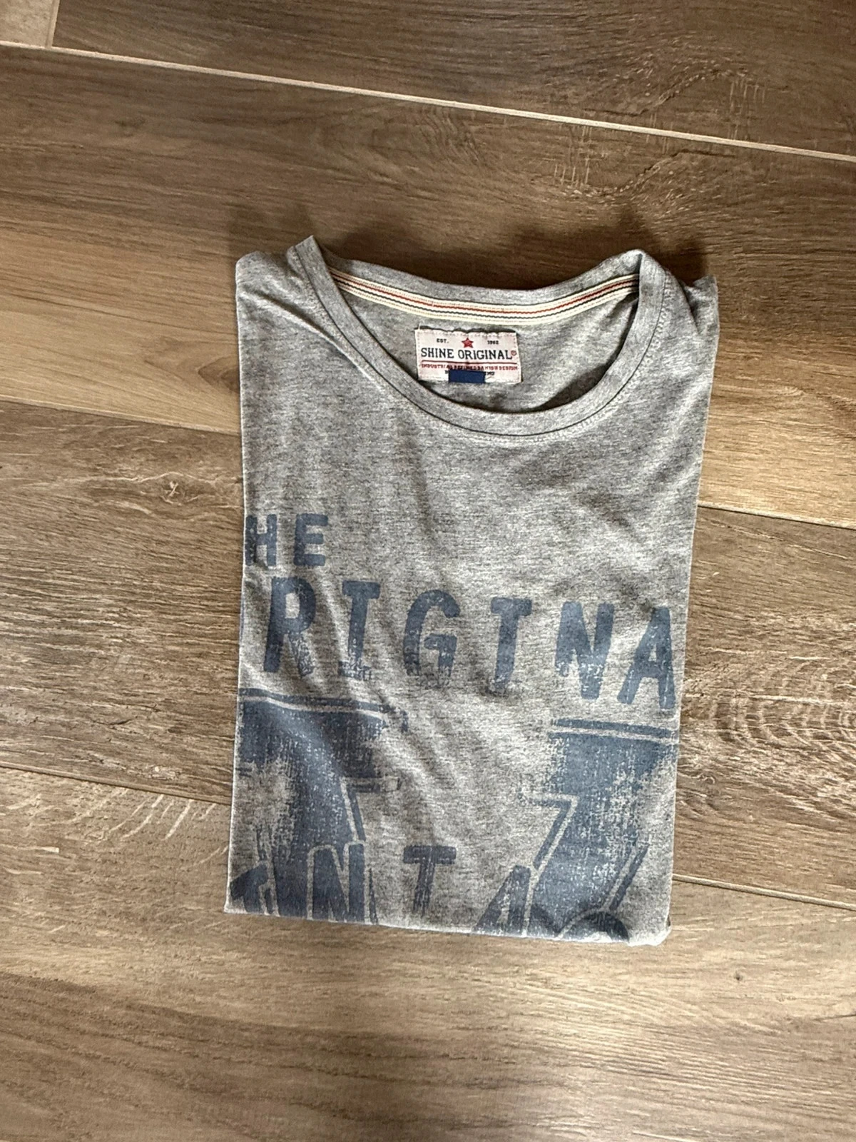 T shirt – photo 2